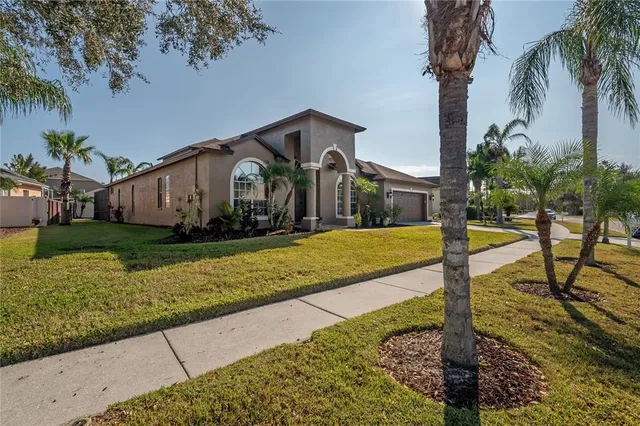 $650,000 | 10126 Londonshire Lane, Tampa, FL 33647