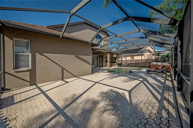 $650,000 | 10126 Londonshire Lane, Tampa, FL 33647