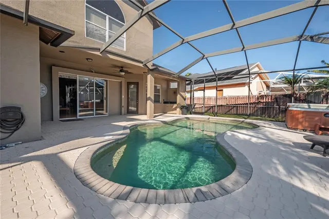 $650,000 | 10126 Londonshire Lane, Tampa, FL 33647