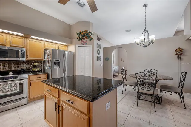 $650,000 | 10126 Londonshire Lane, Tampa, FL 33647