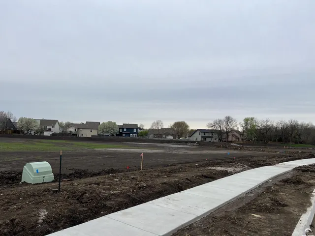 $55,000 | B2-l29 Rockers, Baldwin City, KS 66006