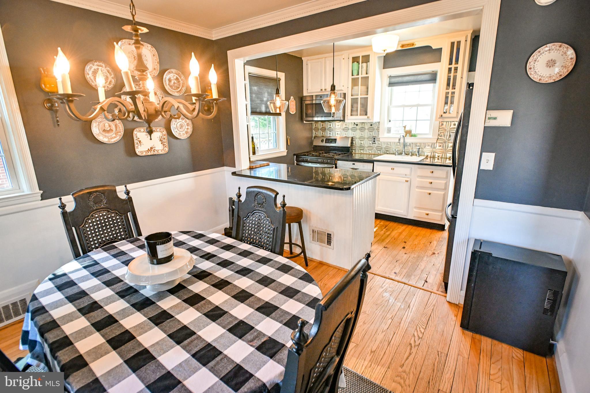 310 Weatherbee Road Towson, MD 21286 - Photo 14 of 55 Formal Dining Room