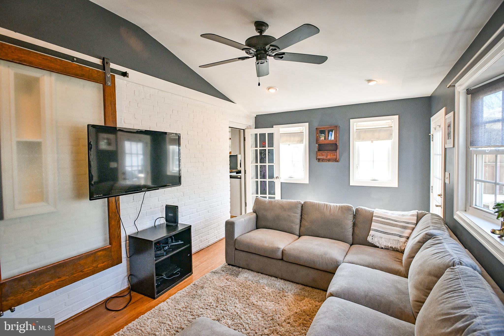 310 Weatherbee Road Towson, MD 21286 - Photo 21 of 55 1st Floor Family Room