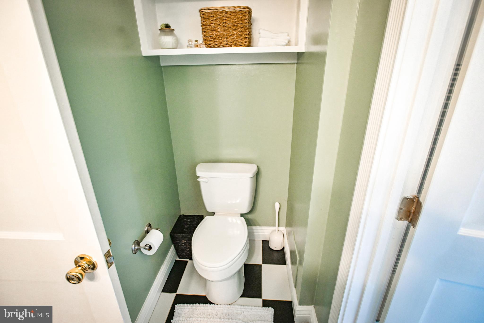 310 Weatherbee Road Towson, MD 21286 - Photo 32 of 55 Hall Bath