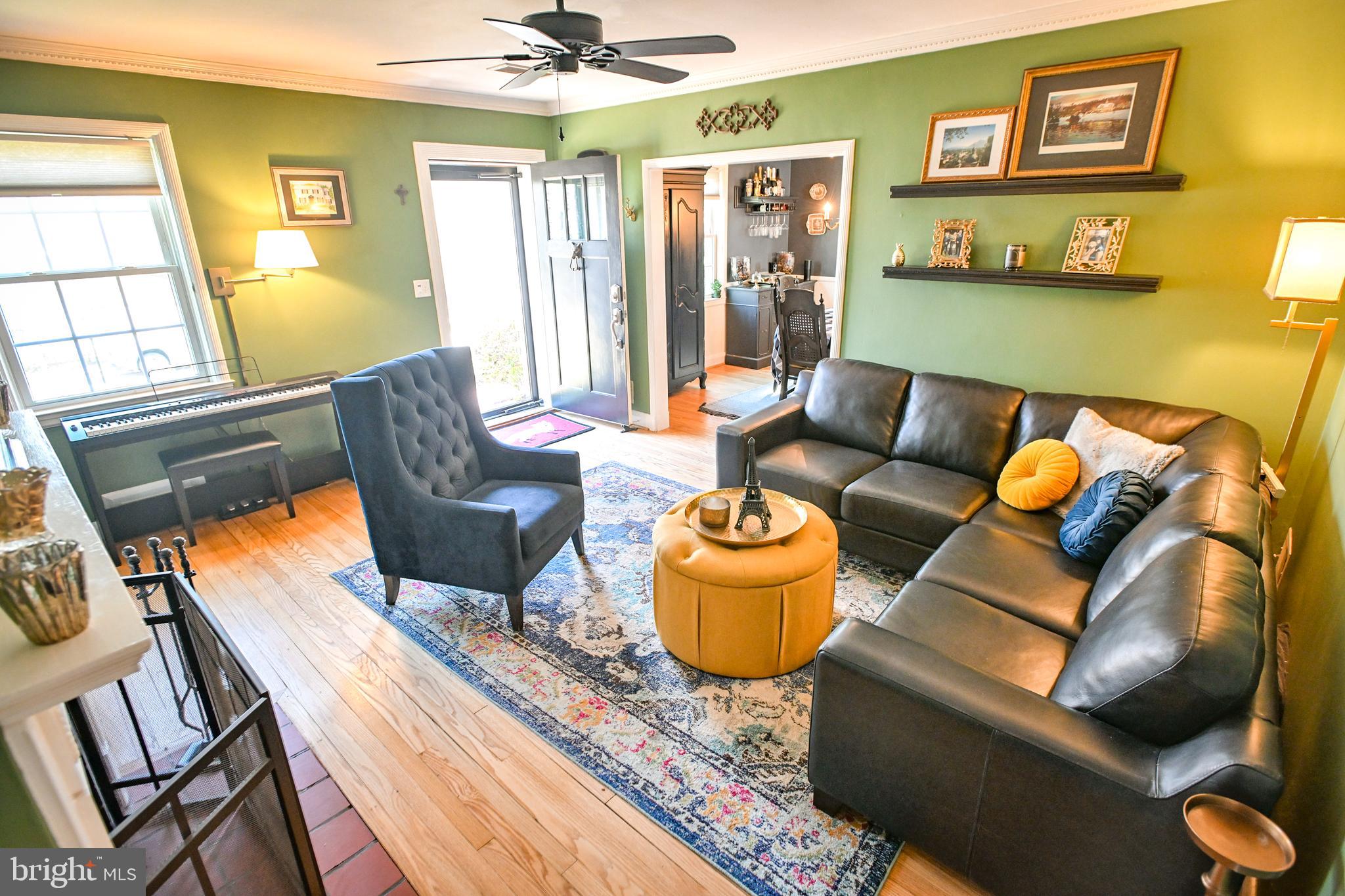 310 Weatherbee Road Towson, MD 21286 - Photo 6 of 55 Formal Living Room