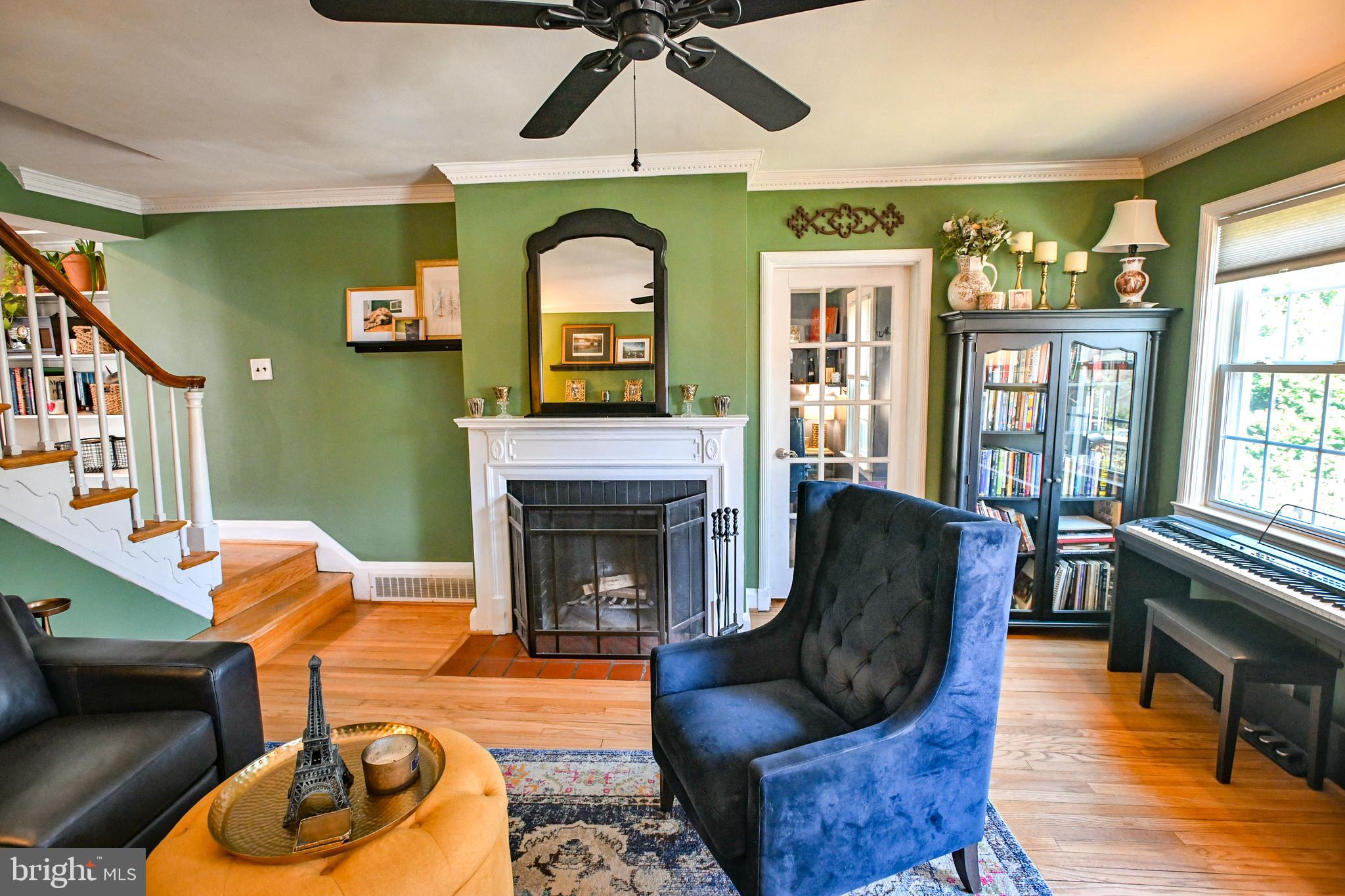 310 Weatherbee Road Towson, MD 21286 - Photo 7 of 55 Formal Living Room