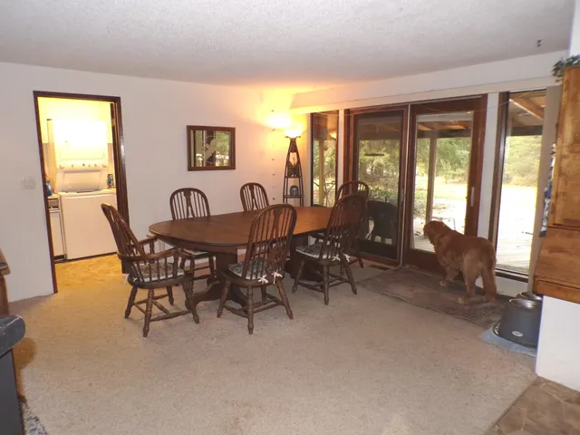 $800,000 | 8521 North Starr Road, Newman Lake, WA 99025