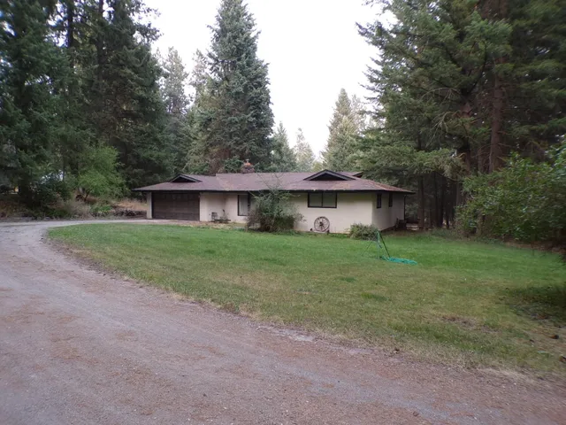 $800,000 | 8521 North Starr Road, Newman Lake, WA 99025