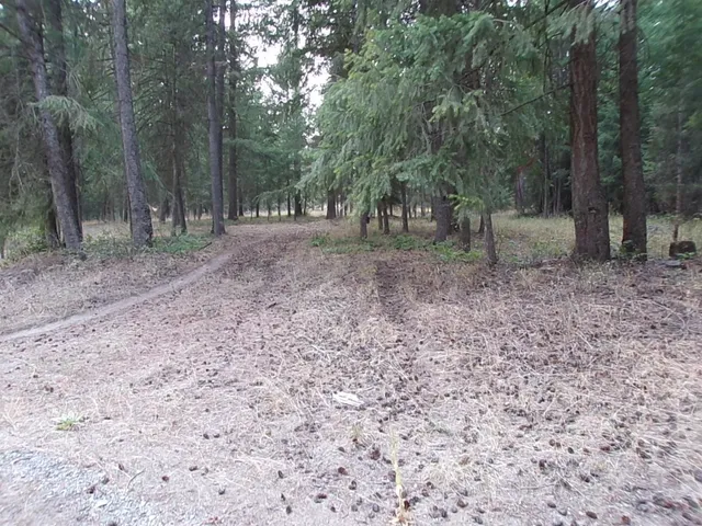 $800,000 | 8521 North Starr Road, Newman Lake, WA 99025