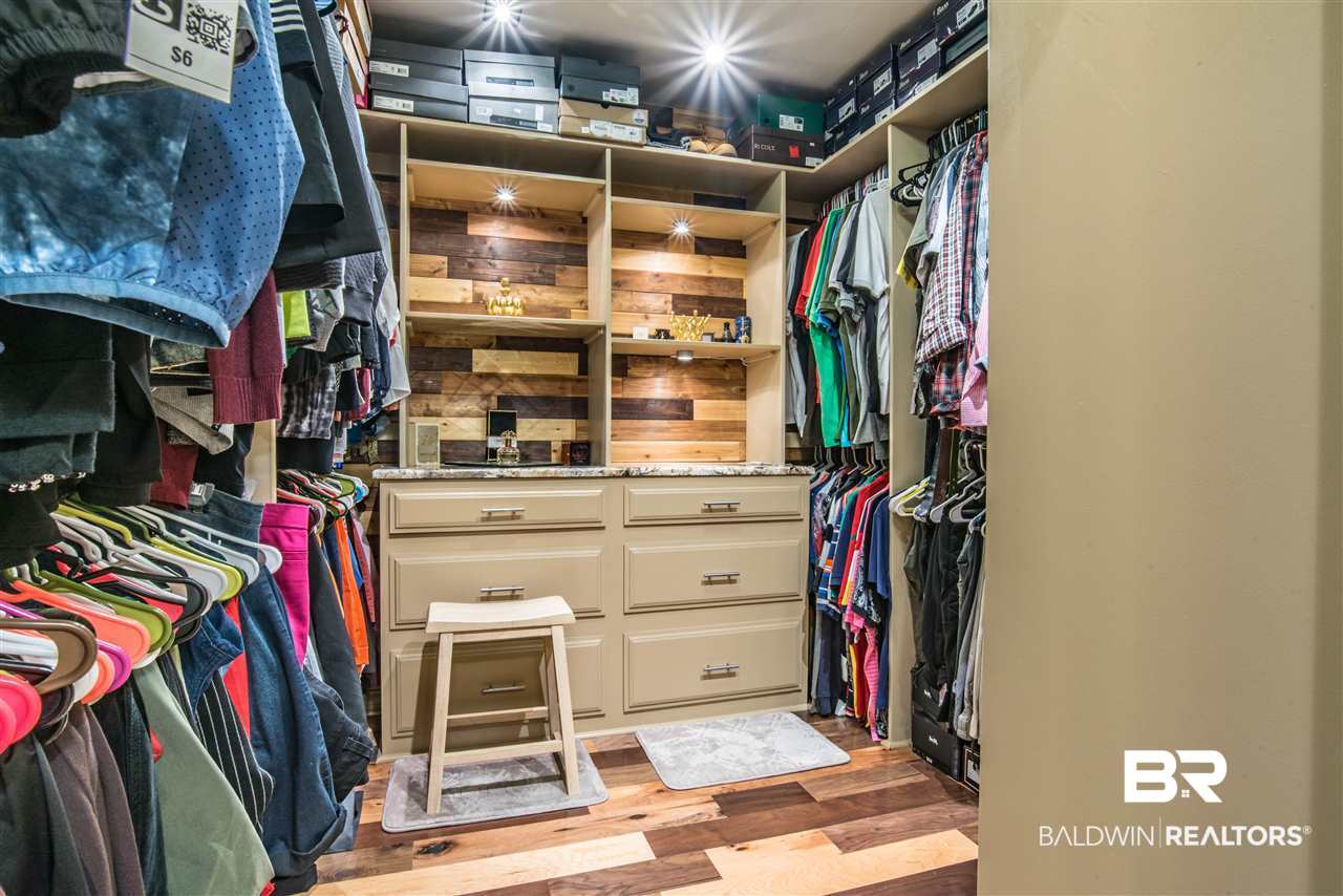5766 Chester Court Mobile, AL 36609 - Photo 21 of 44 Main master closet