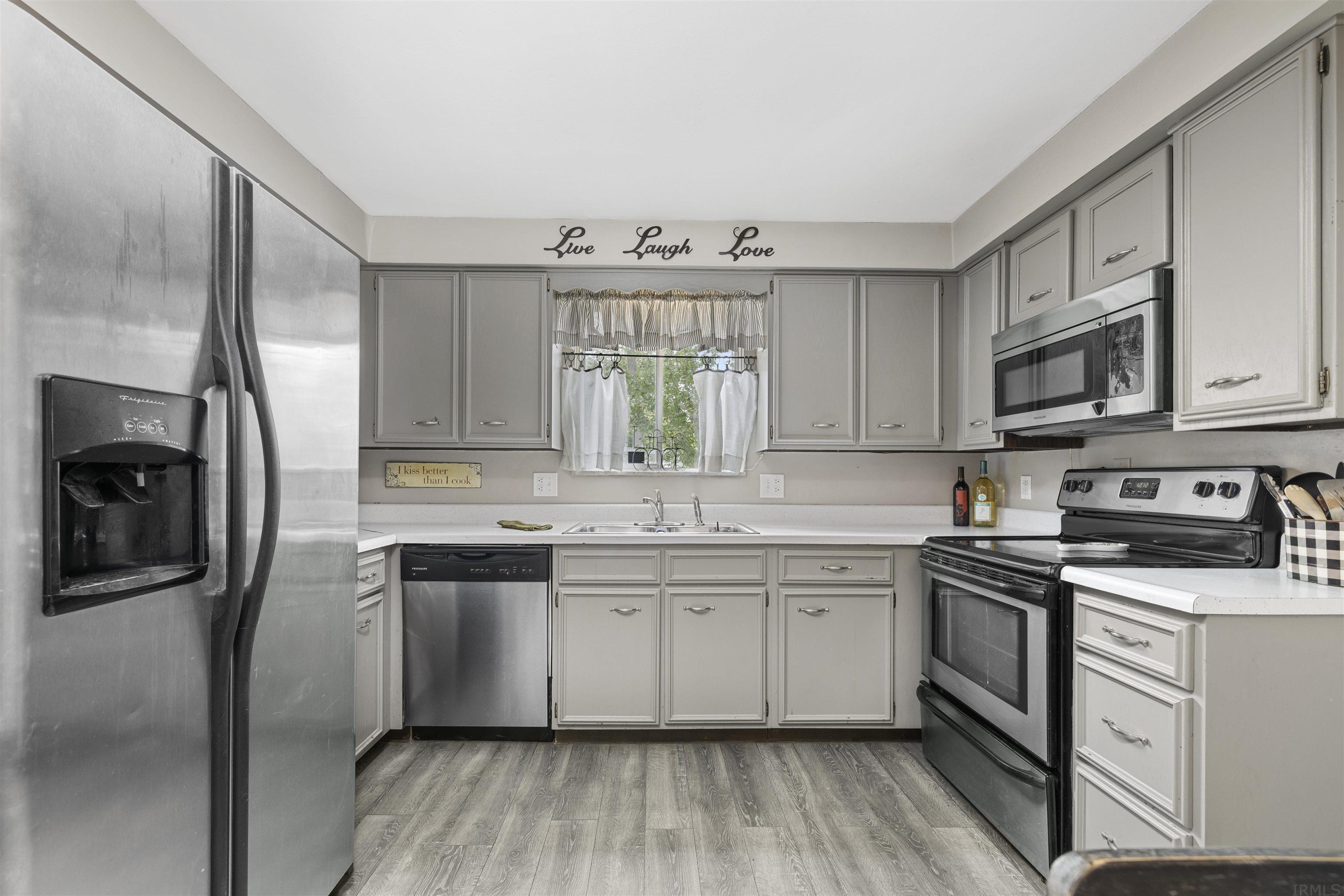 4010 Hobson Road Fort Wayne, IN 46815 - Photo 10 of 36