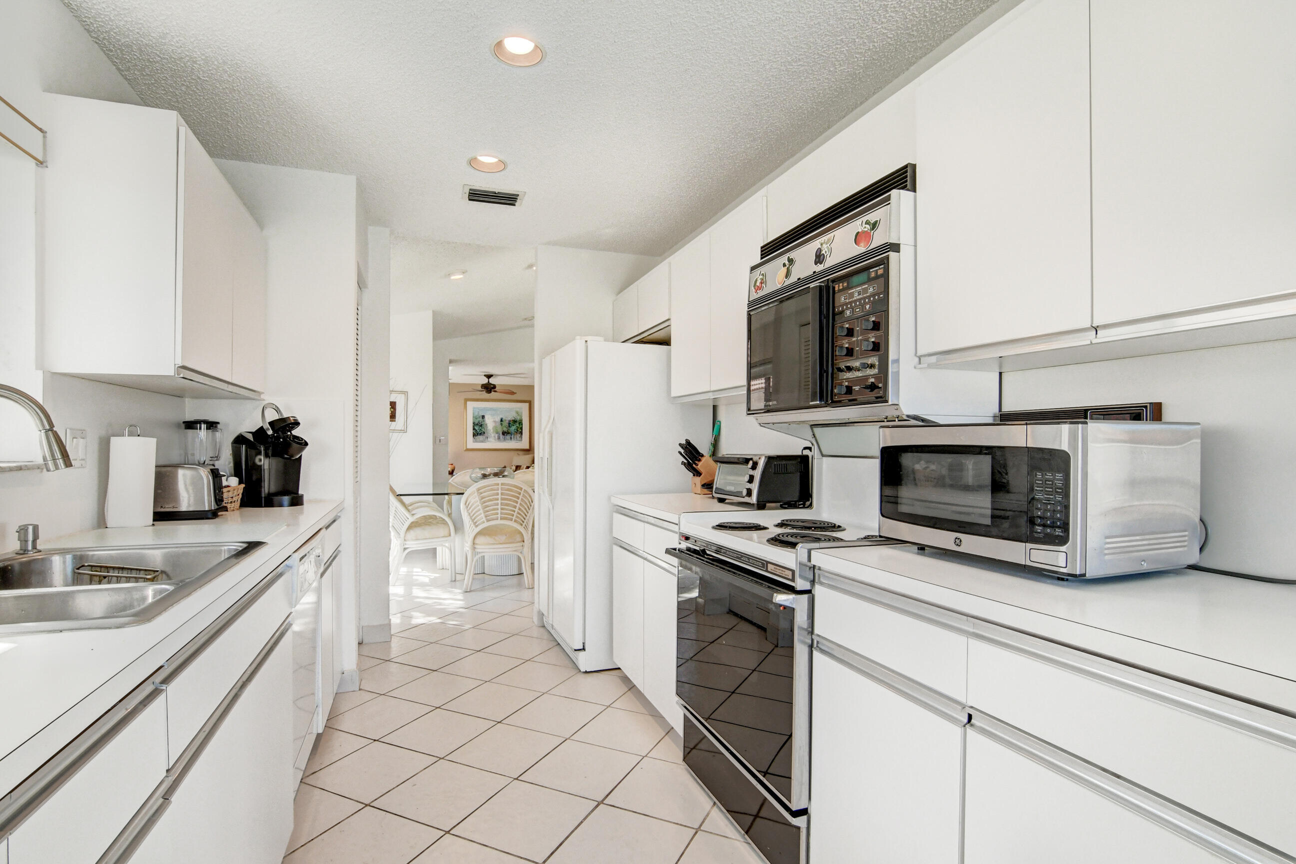 10263 Sunset Bend Drive Boca Raton, FL 33428 - Photo 85 of 97 40_dsc_5337_38_39_40_41