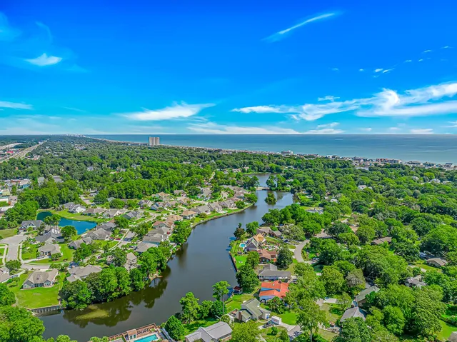 $599,900 | 313 North Poplar Drive, Surfside Beach, SC 29575