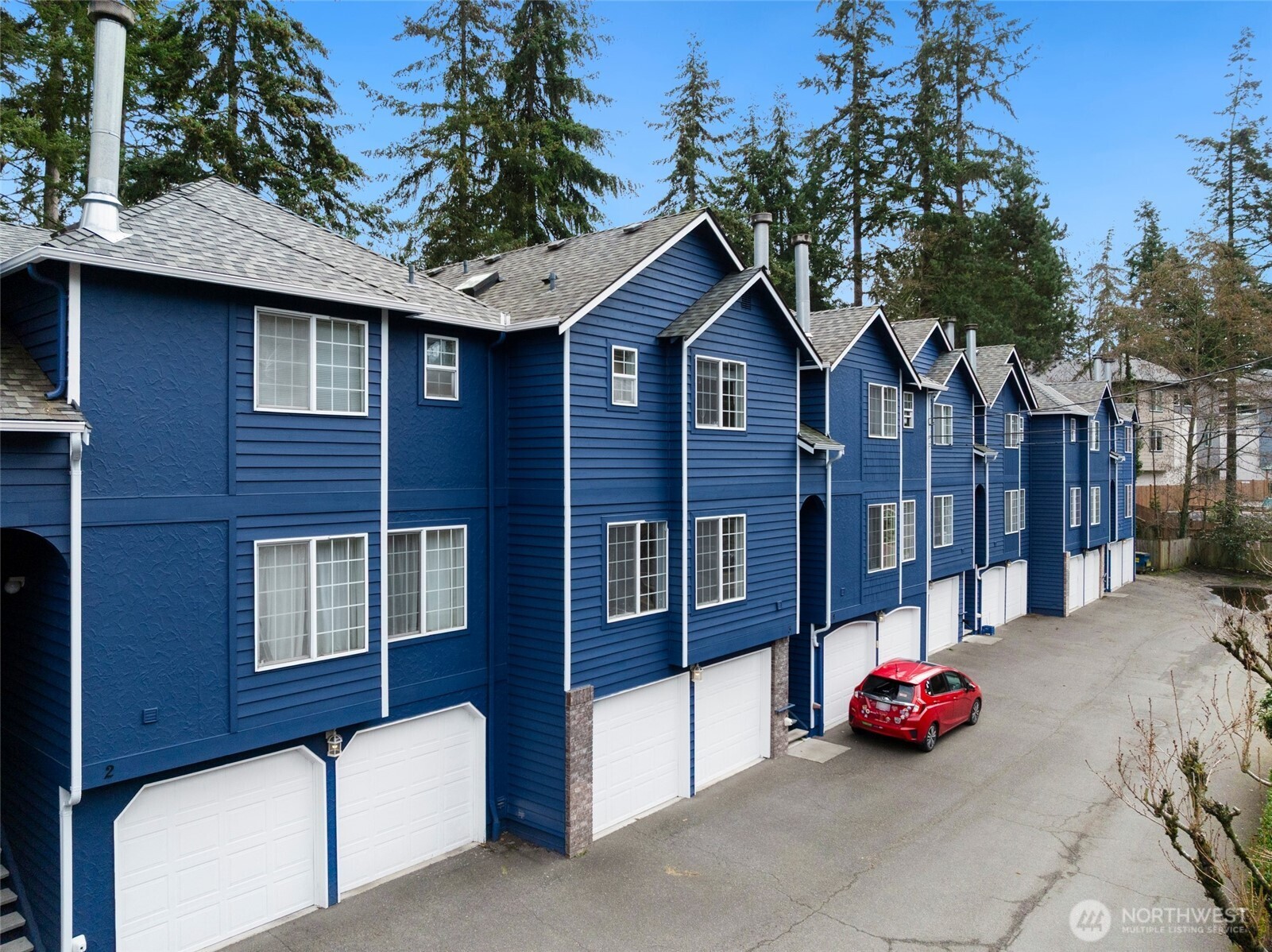 23317 Edmonds Way, Unit 3 Edmonds, WA 98026 - Photo 1 of 14 Gallery Image 1
