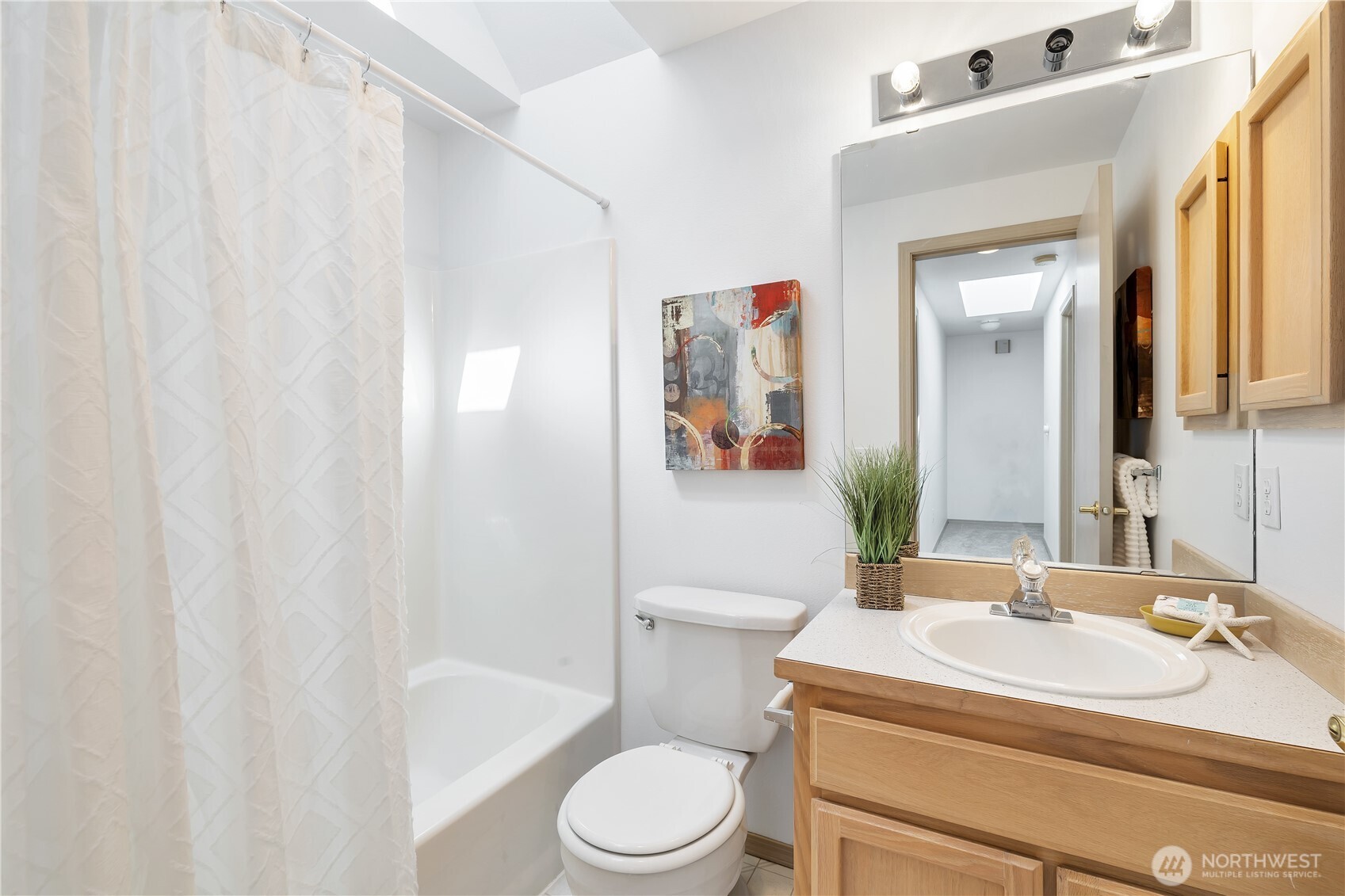 23317 Edmonds Way, Unit 3 Edmonds, WA 98026 - Photo 12 of 14 Gallery Image 12