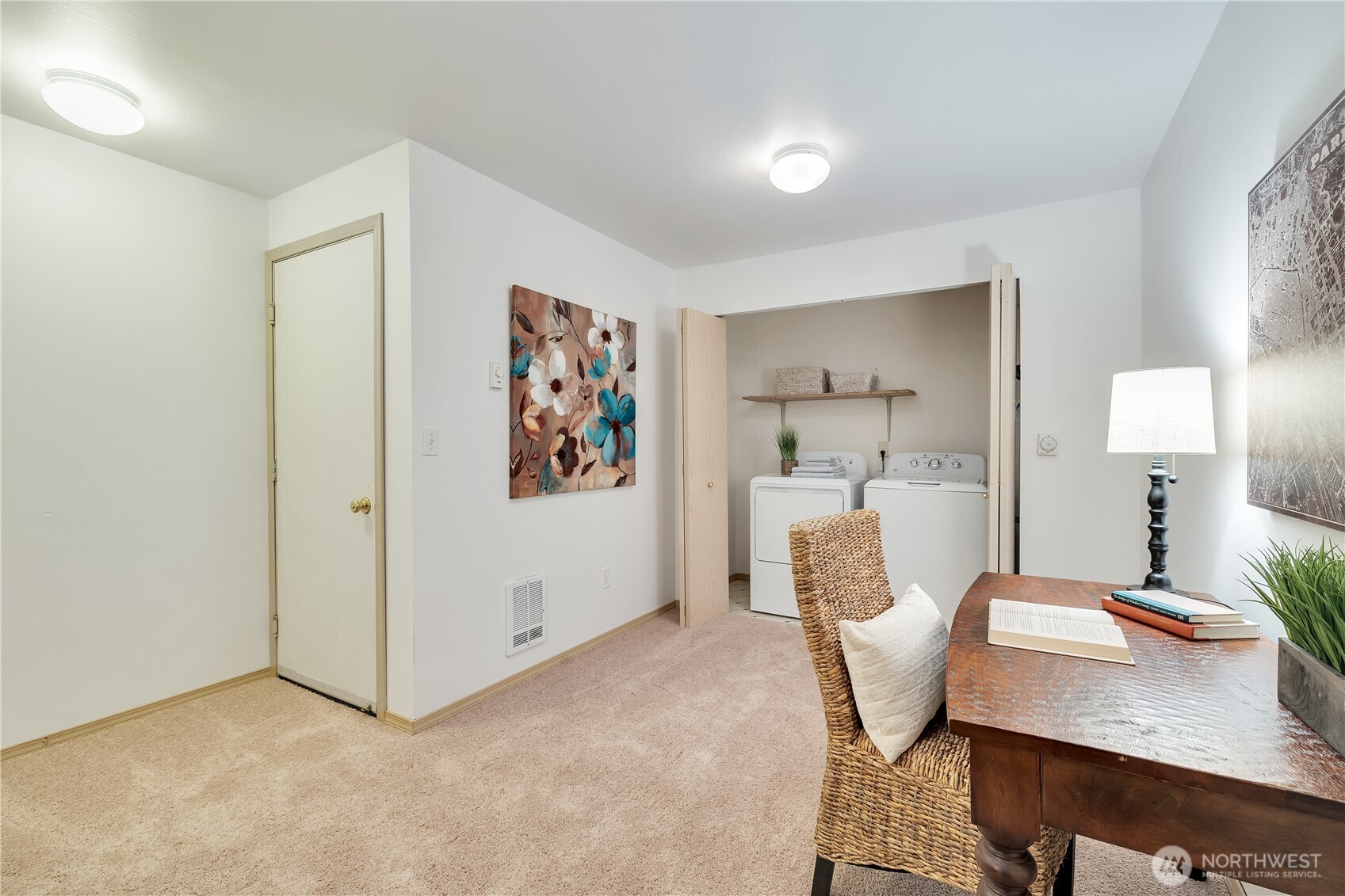 23317 Edmonds Way, Unit 3 Edmonds, WA 98026 - Photo 13 of 14 Gallery Image 13