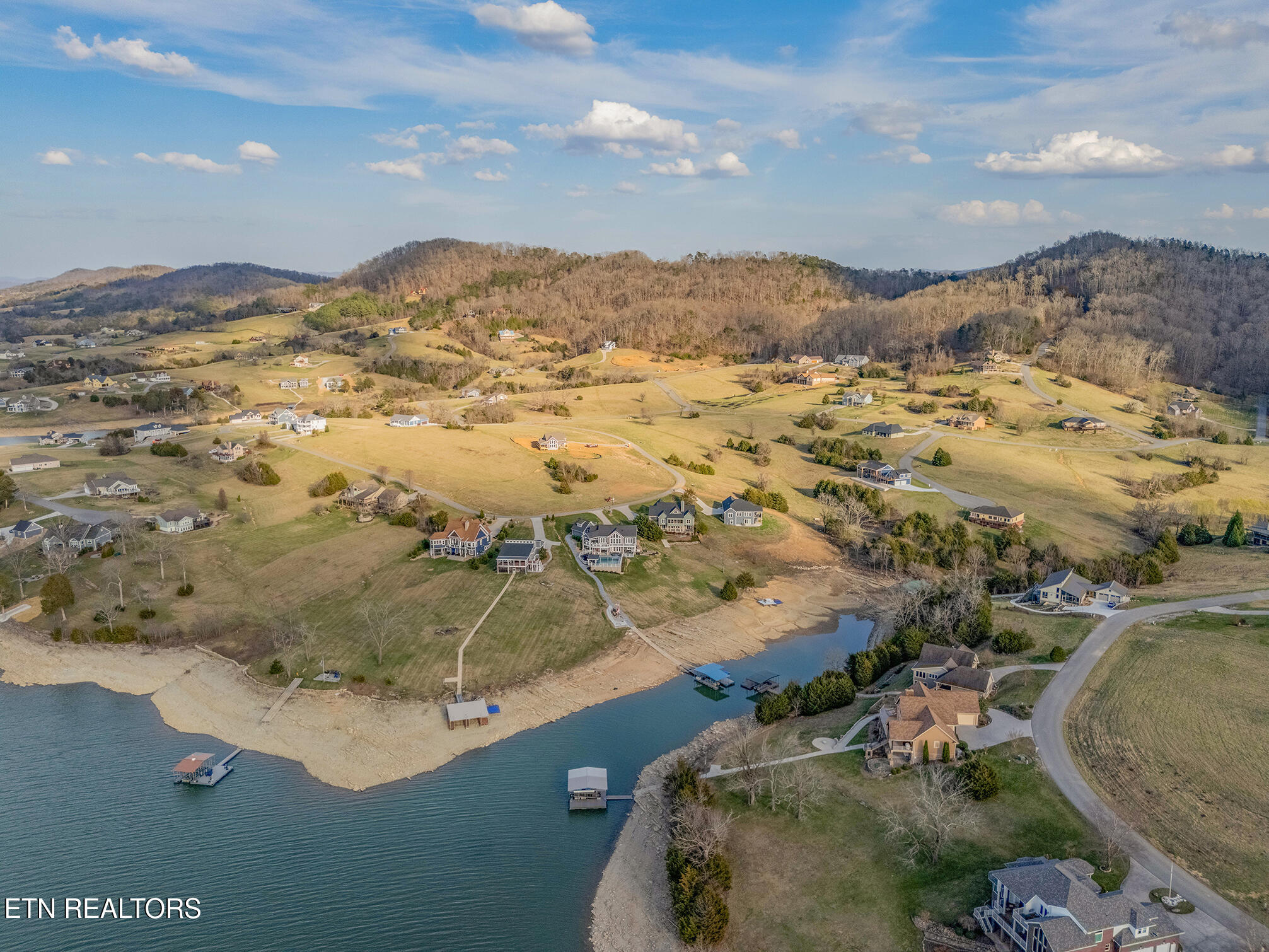 274 Ruth Circle Sharps Chapel, TN 37866 - Photo 15 of 16 DJI_20250314175641_0251_D-HDR