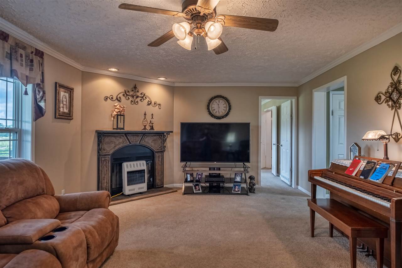 3758 Homer Road Russellville, KY 42276 - Photo 8 of 29 Gallery Image 8