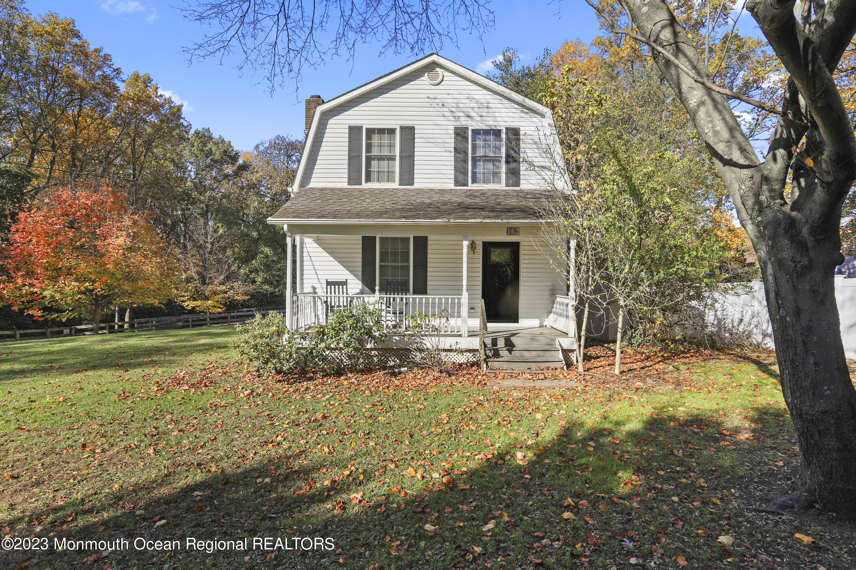162 Chapel Hill Road Red Bank, NJ 07701 - Photo 1 of 41 5W5A8198