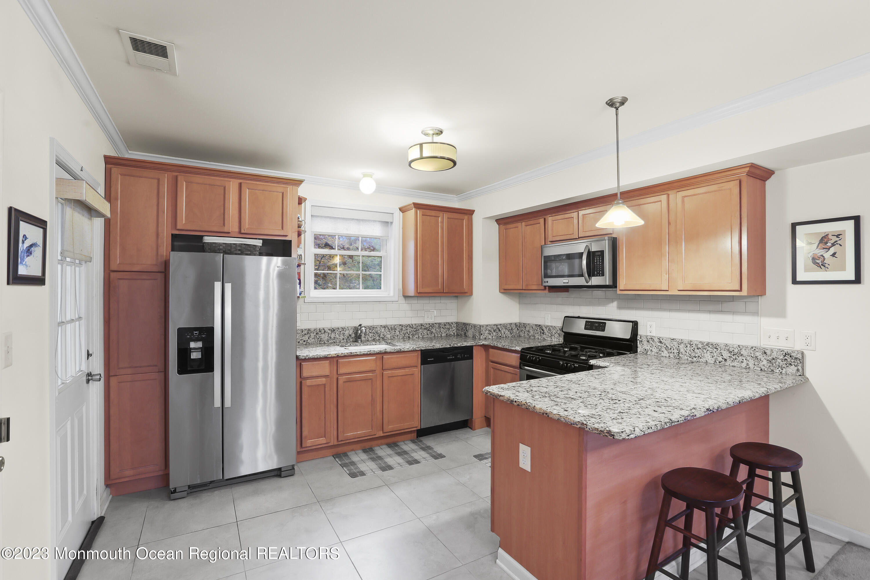 162 Chapel Hill Road Red Bank, NJ 07701 - Photo 14 of 41 5W5A0999