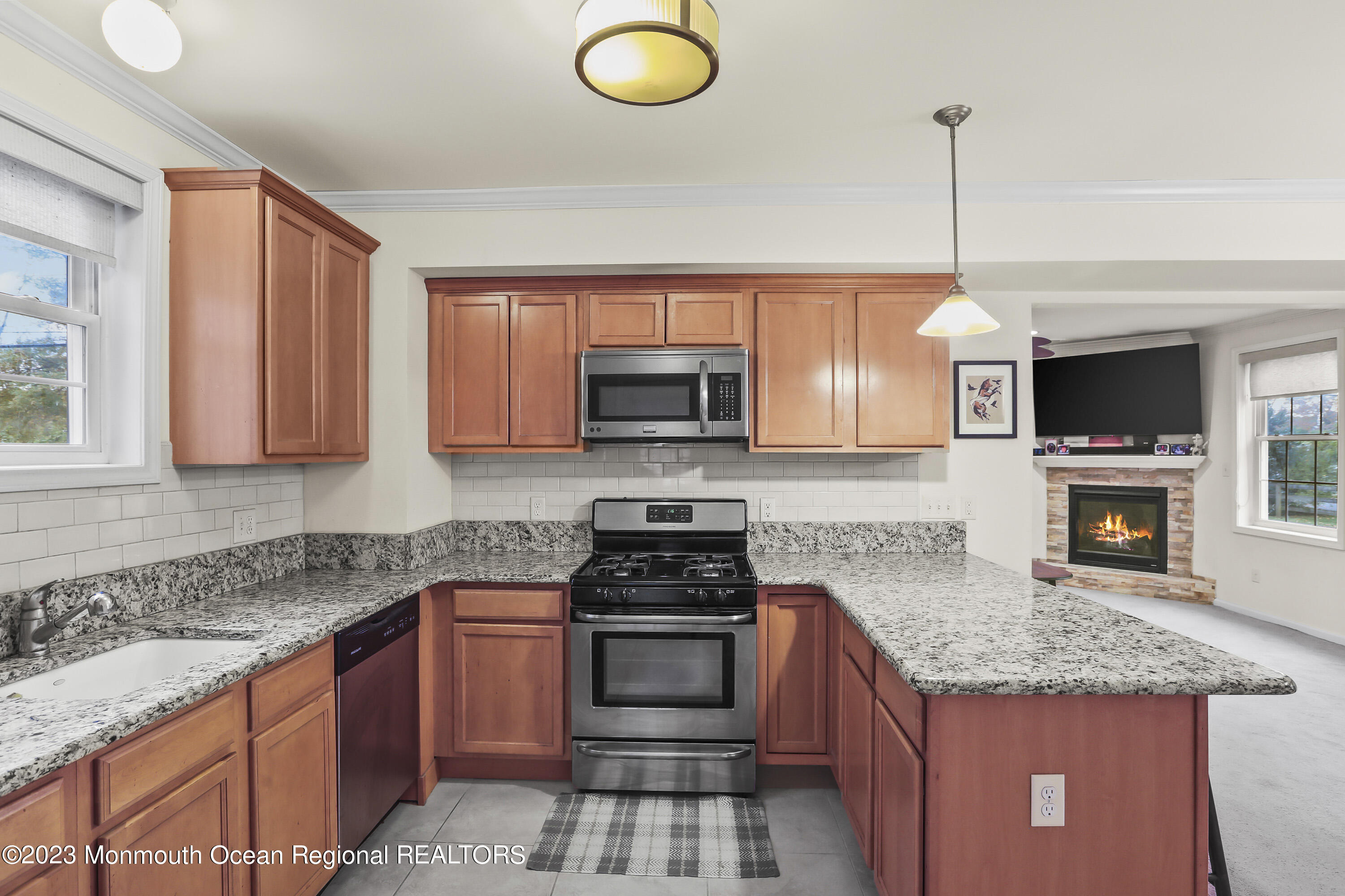 162 Chapel Hill Road Red Bank, NJ 07701 - Photo 16 of 41 5W5A1018
