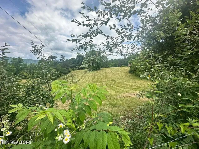 $475,000 | 1123 Pleasant Ridge Road, La Follette, TN 37766