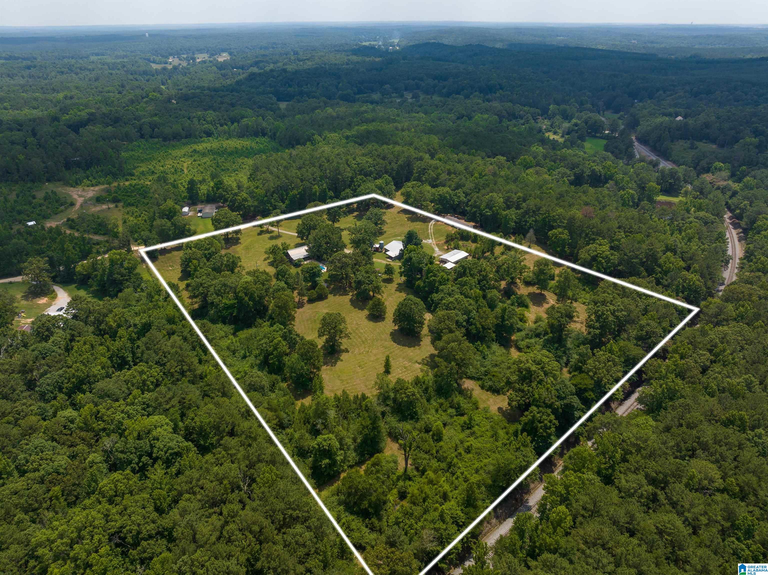 433 Yorkshire Road Columbiana, AL 35051 - Photo 4 of 50