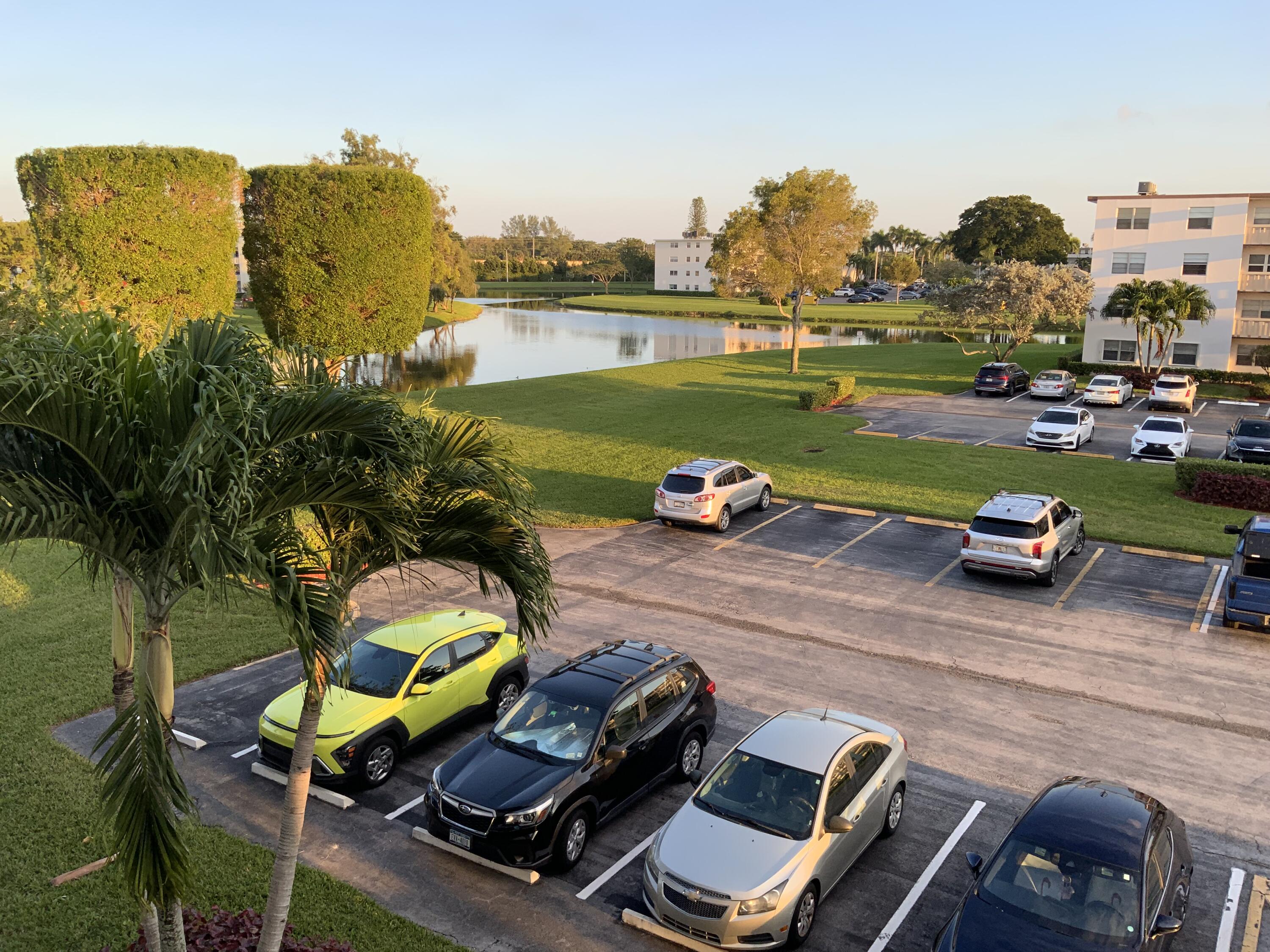 3038 Guilford C Boca Raton, FL 33434 - Photo 4 of 39 IMG_2174