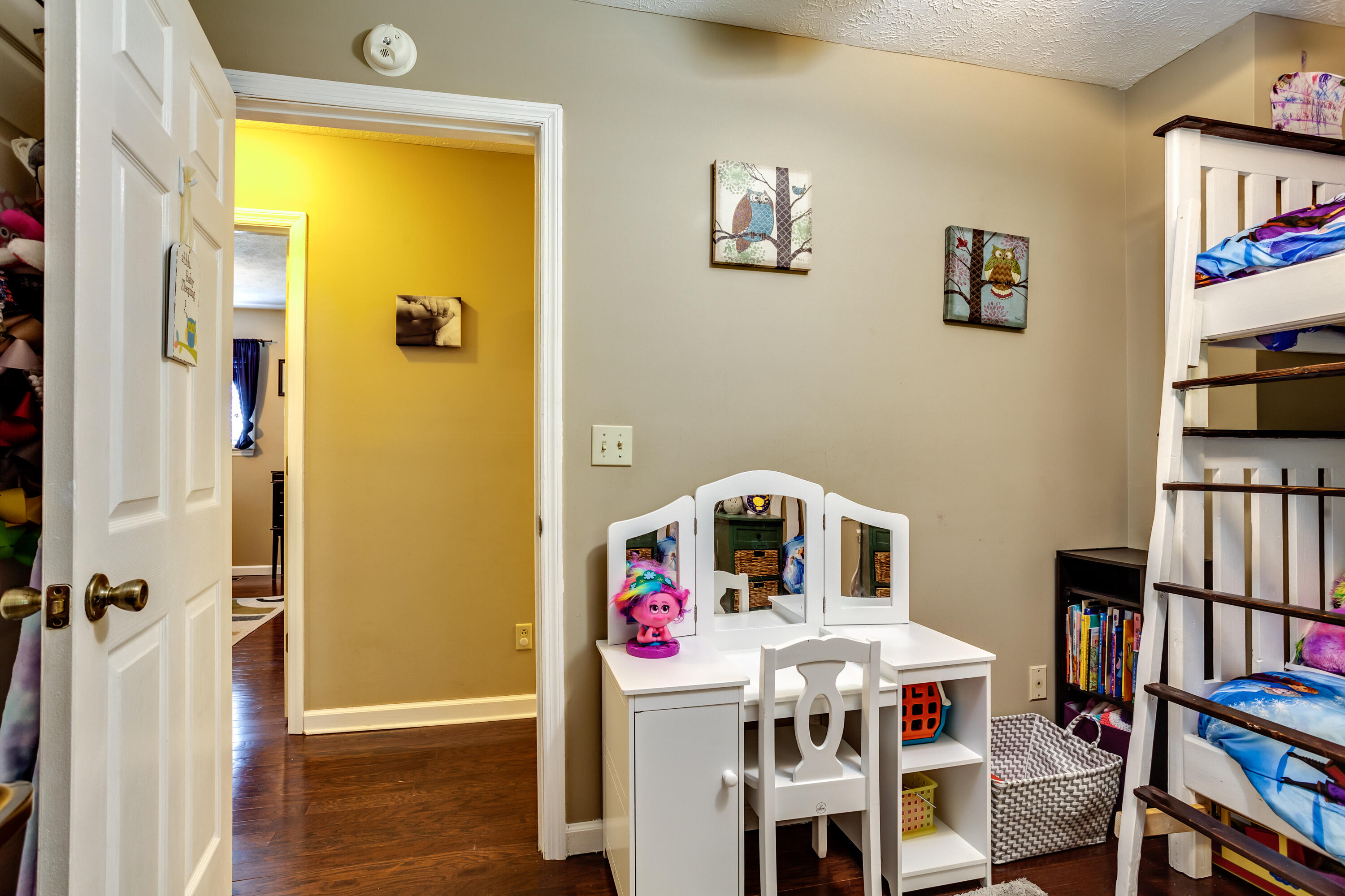 354 Peach Orchard Road Clinton, TN 37716 - Photo 16 of 21 017210610-3-354PeachOrchardRdClintonTN-S