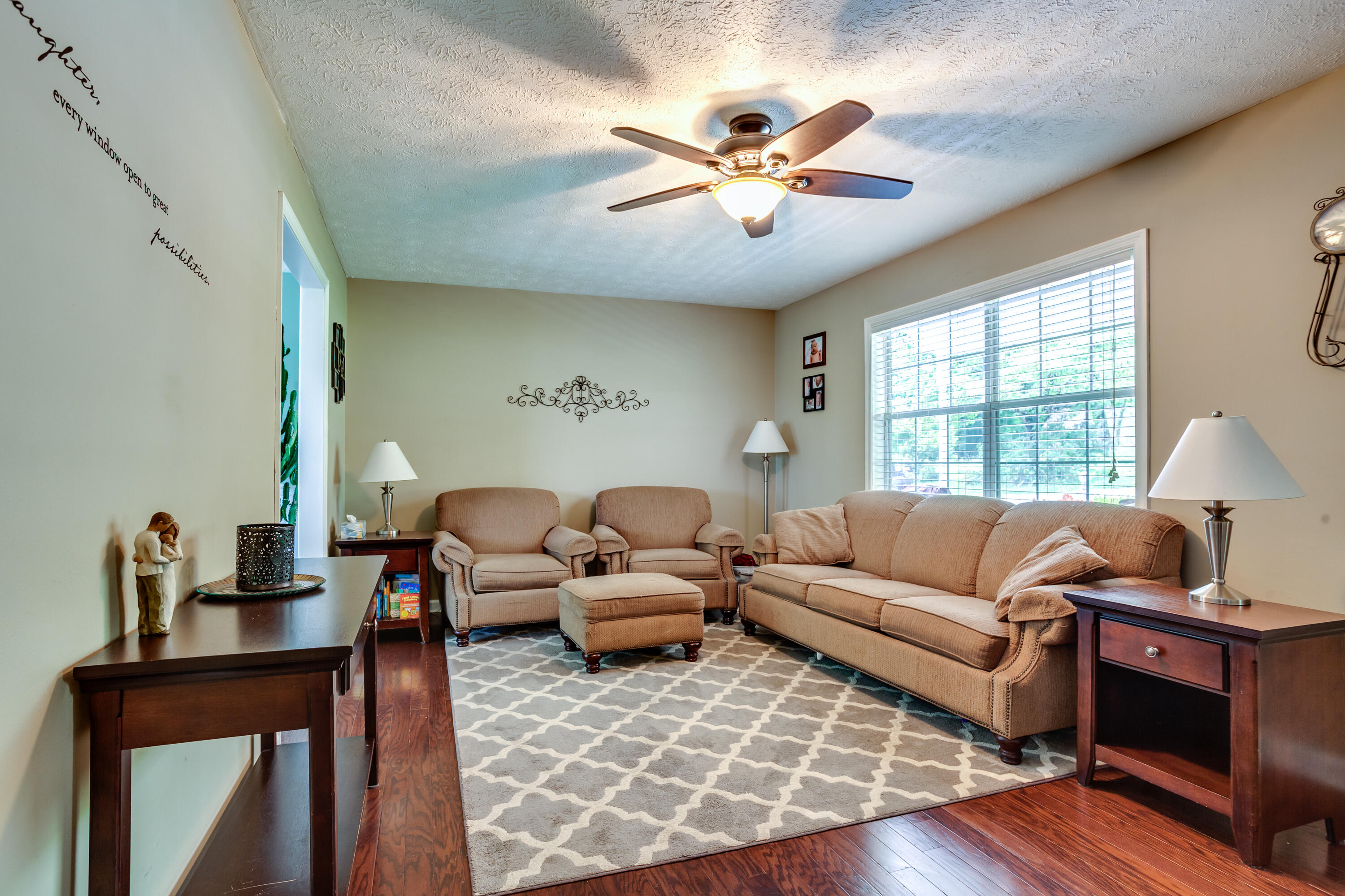 354 Peach Orchard Road Clinton, TN 37716 - Photo 5 of 21 007210610-3-354PeachOrchardRdClintonTN-S
