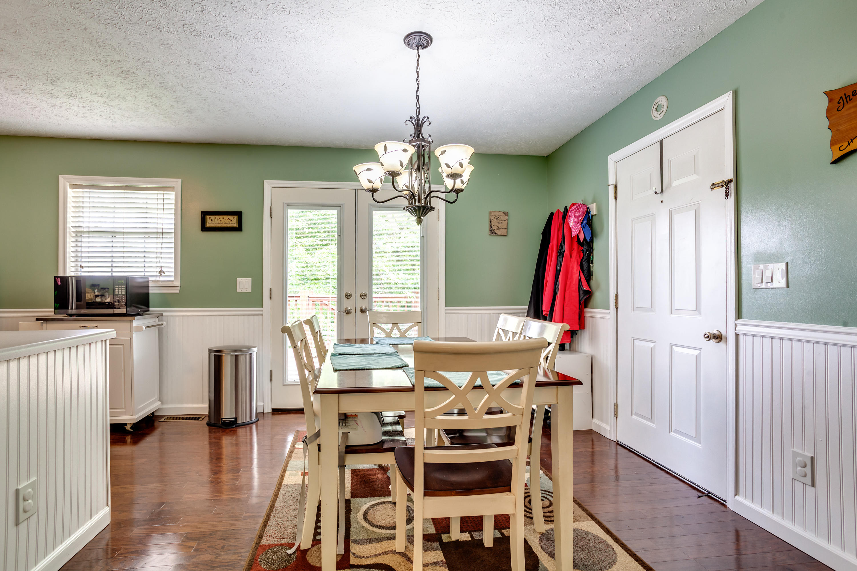 354 Peach Orchard Road Clinton, TN 37716 - Photo 6 of 21 009210610-3-354PeachOrchardRdClintonTN-S