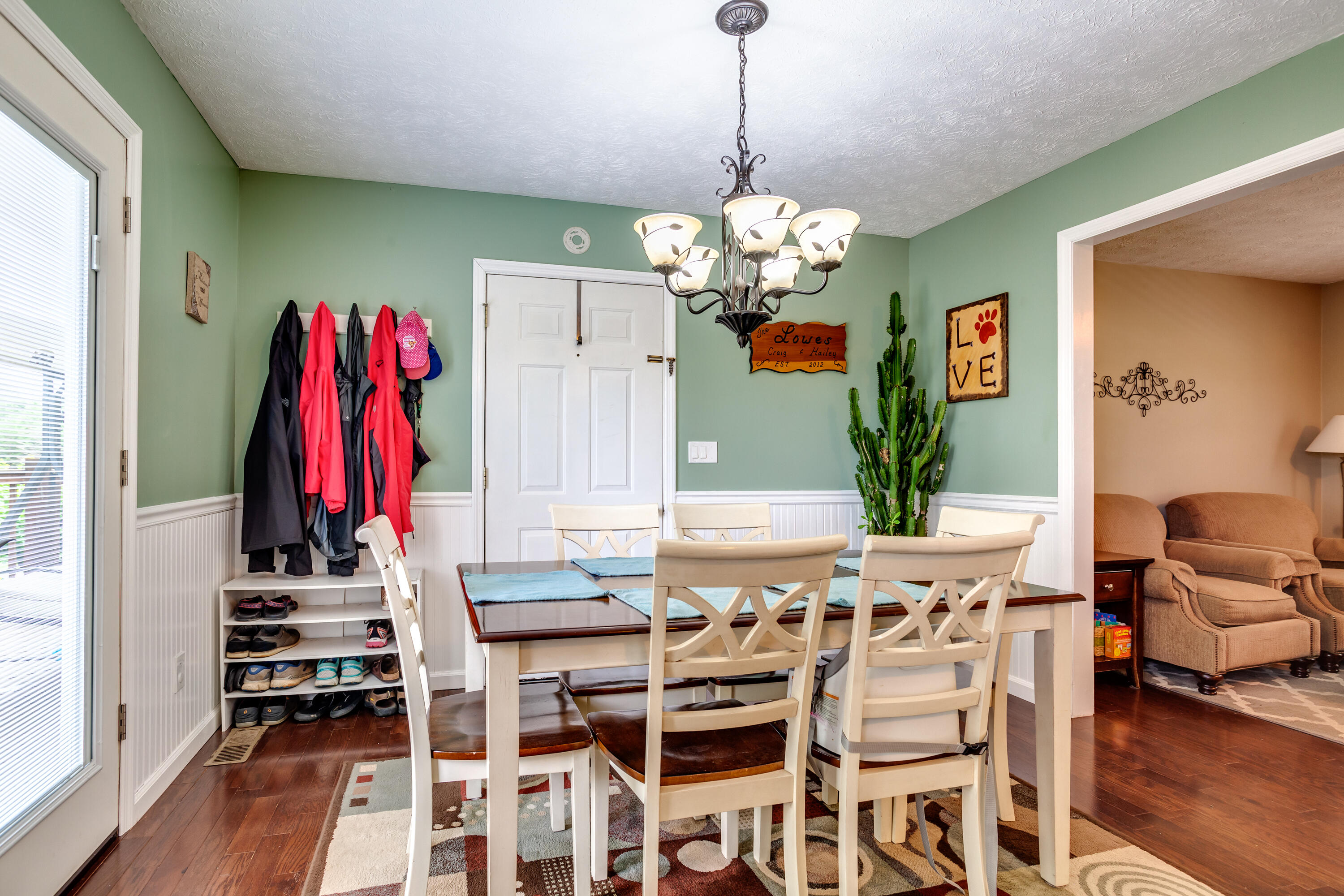 354 Peach Orchard Road Clinton, TN 37716 - Photo 7 of 21 010210610-3-354PeachOrchardRdClintonTN-S