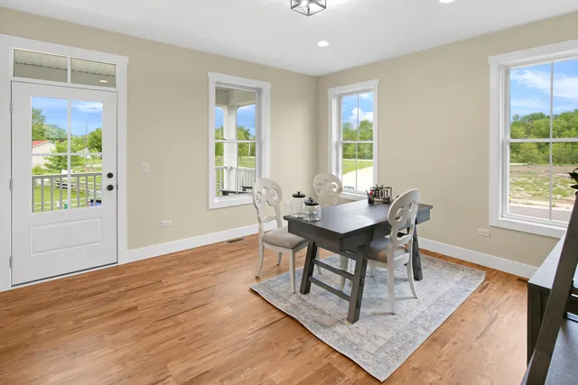 $615,000 | 7 Willow Way, Ottawa, IL 61350