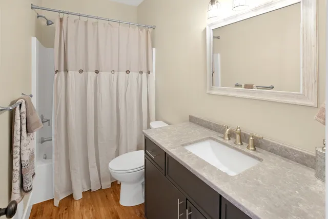 $615,000 | 7 Willow Way, Ottawa, IL 61350