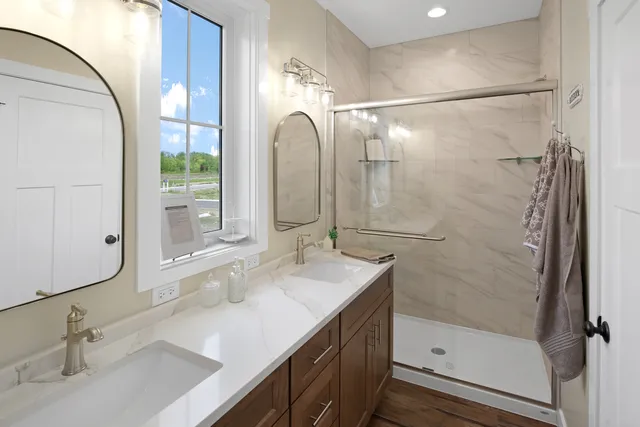 $615,000 | 7 Willow Way, Ottawa, IL 61350