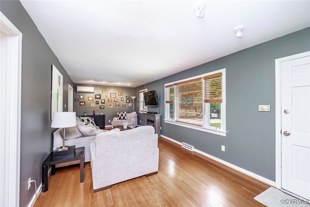 7205 Topsham Road Henrico, VA 23228 - Photo 6 of 27 Gallery Image 6