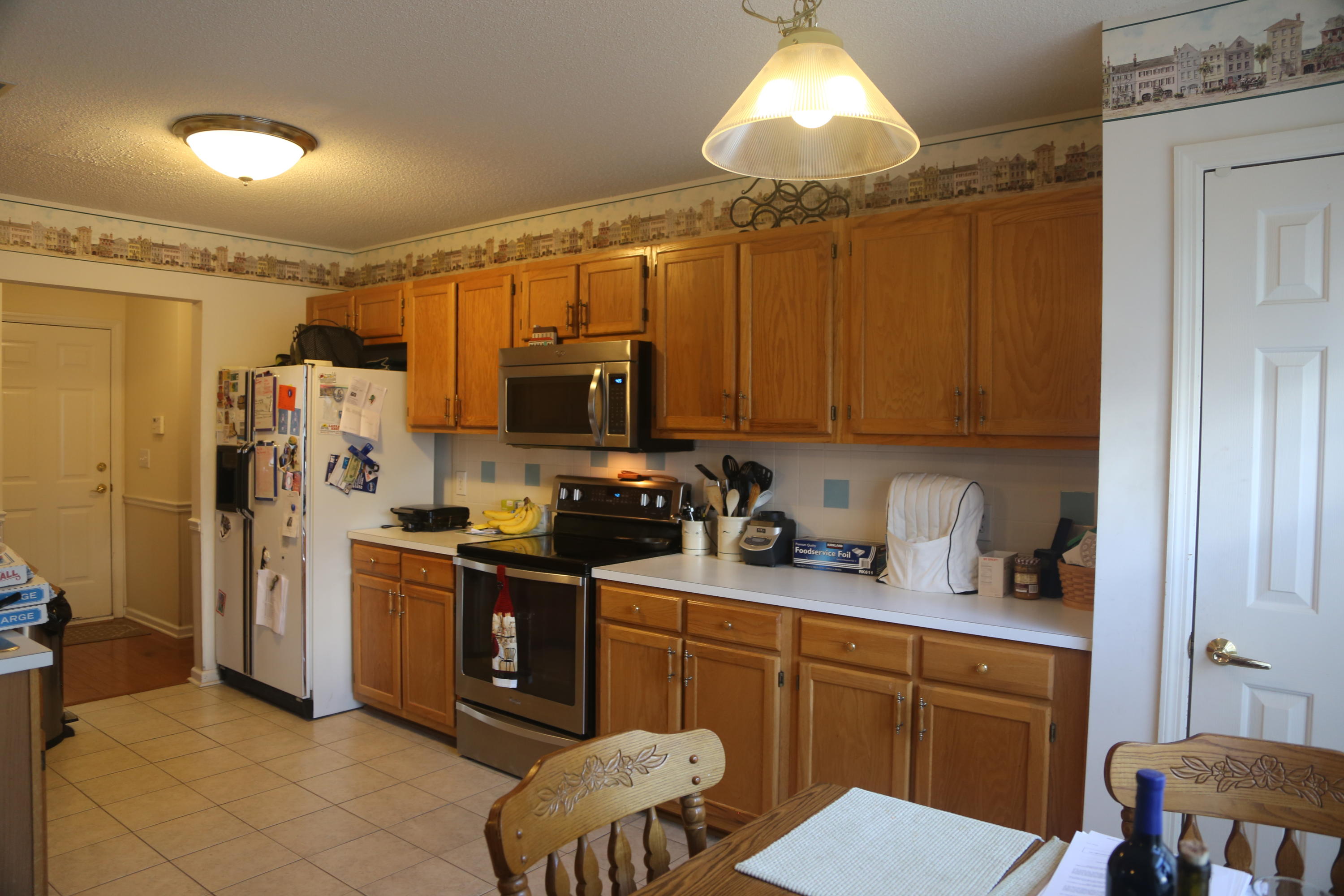 1325 Balcome Road Mount Pleasant, SC 29466 - Photo 7 of 15 Breakfast Area into Kitchen