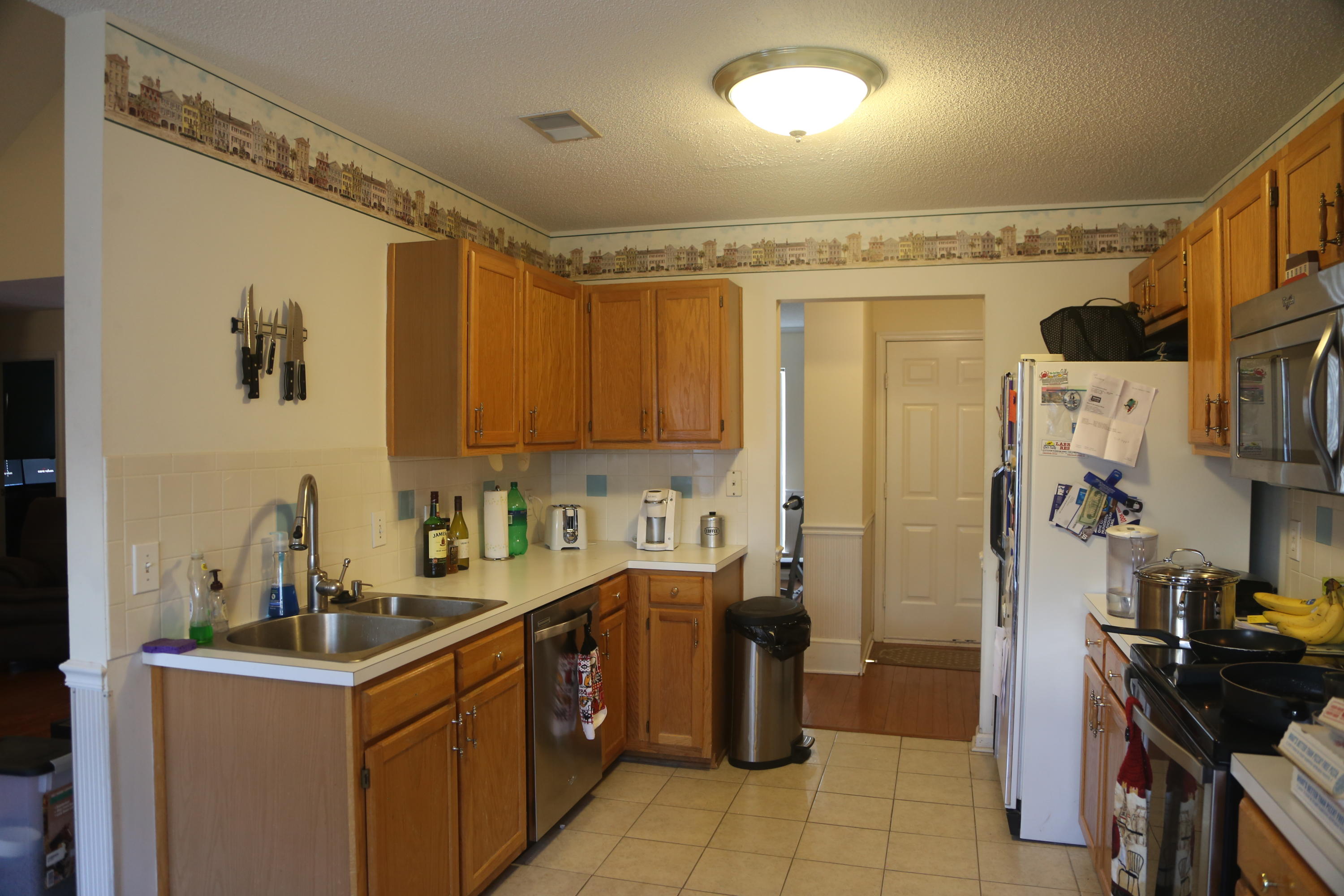 1325 Balcome Road Mount Pleasant, SC 29466 - Photo 8 of 15 Kitchen