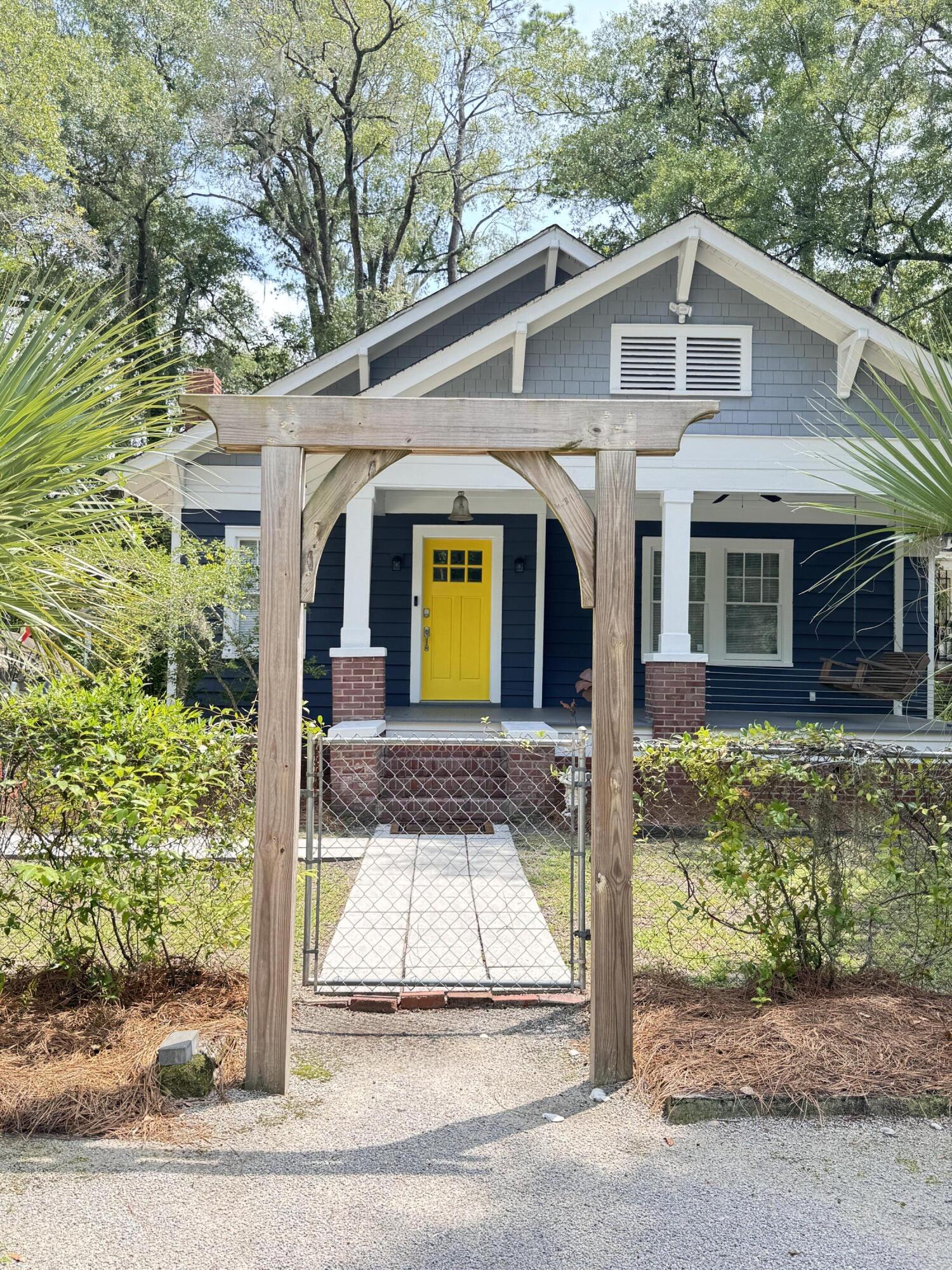 106 Haynes Street Walterboro, SC 29488 - Photo 11 of 195 106 Hayne Street (55)