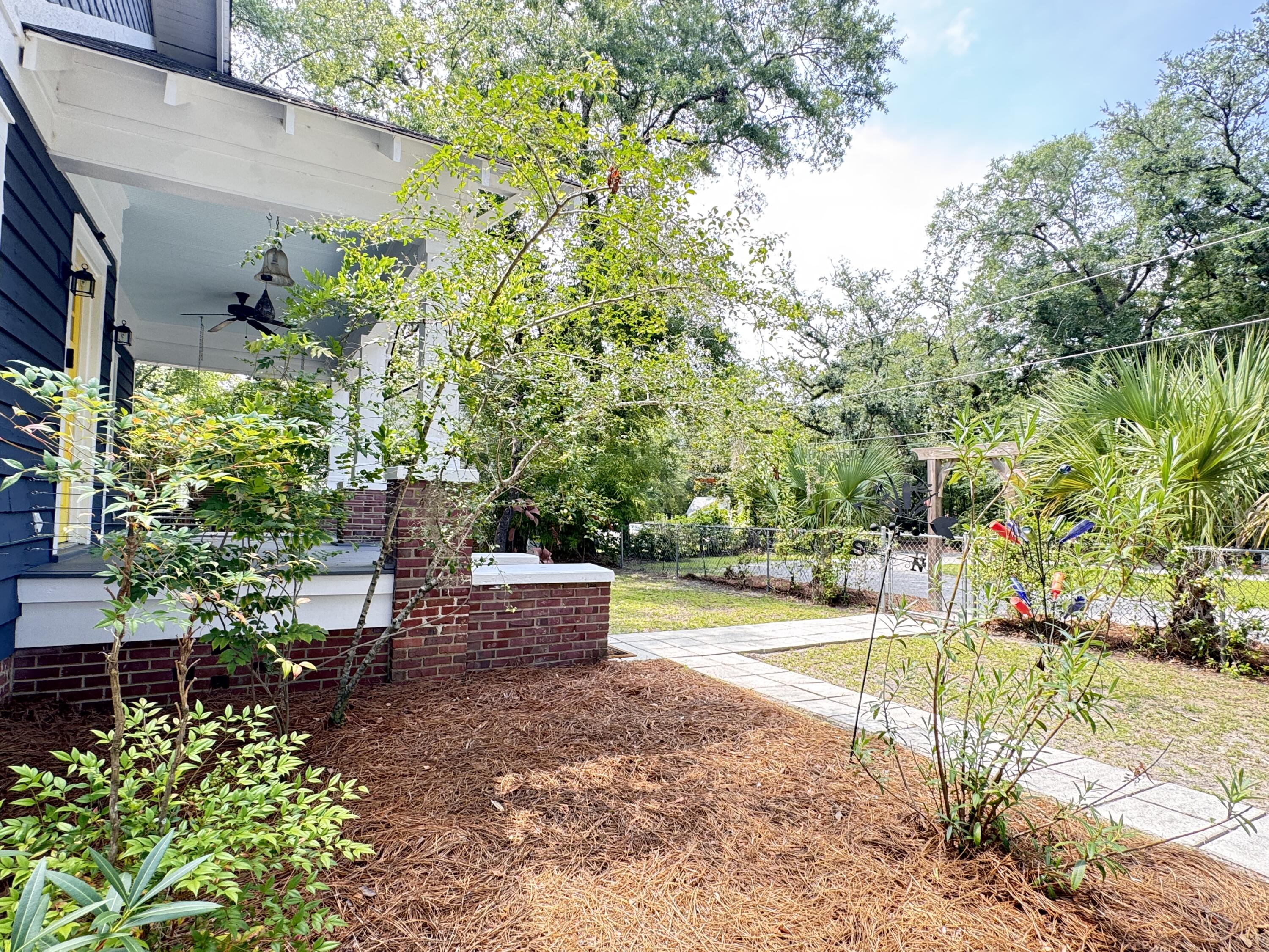 106 Haynes Street Walterboro, SC 29488 - Photo 15 of 195 106 Hayne Street (60)