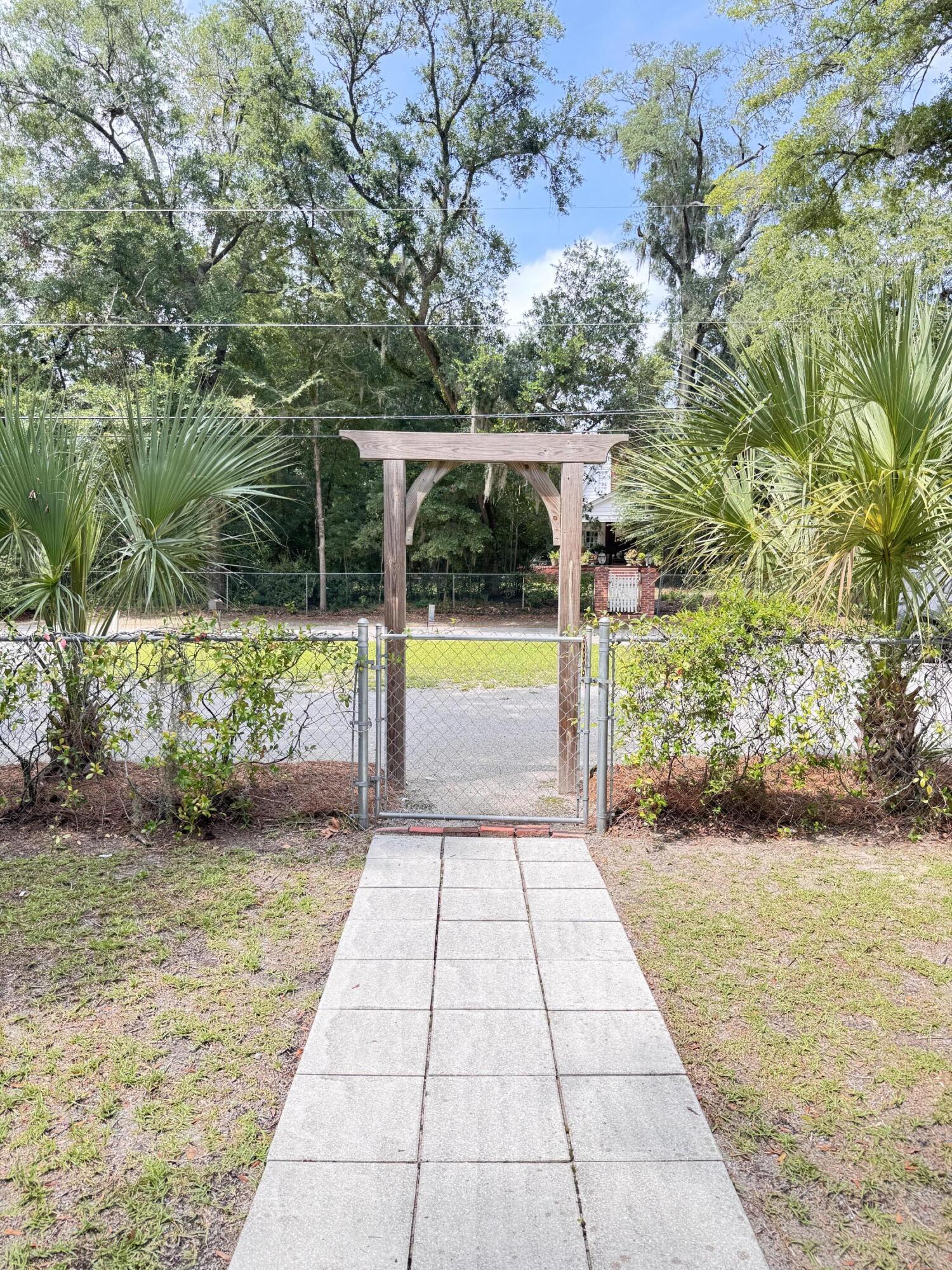 106 Haynes Street Walterboro, SC 29488 - Photo 192 of 195 106 Hayne Street (269)