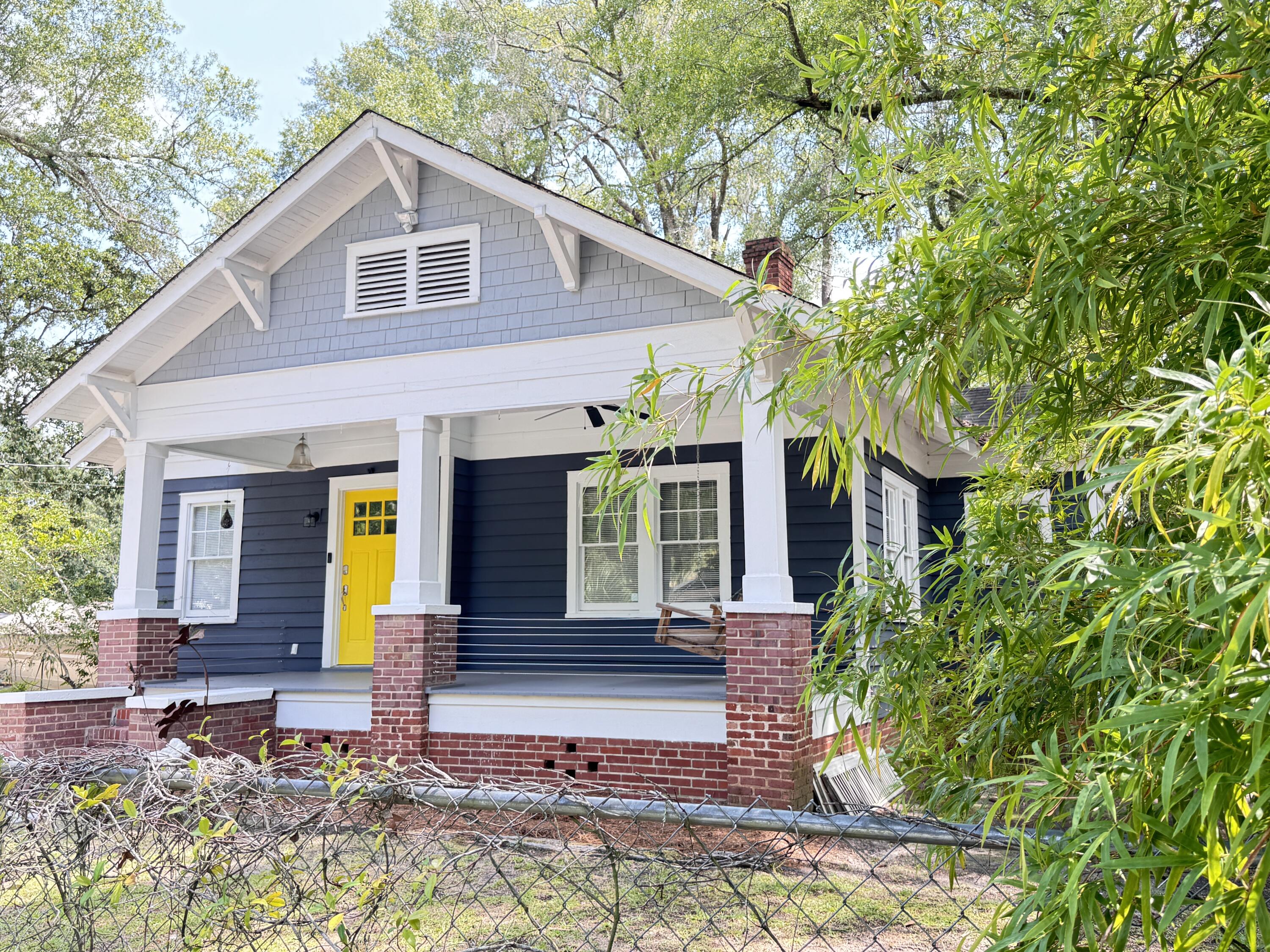 106 Haynes Street Walterboro, SC 29488 - Photo 9 of 195 106 Hayne Street (53)