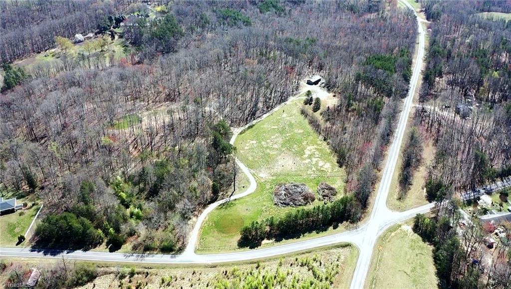 711 Neal Road Madison, NC 27025 - Photo 8 of 9