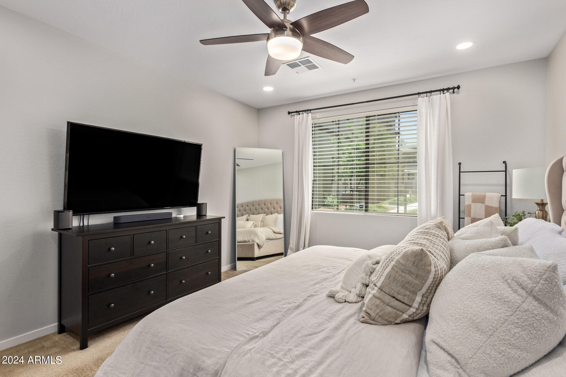 3900 East Baseline Road, Unit 171 Phoenix, AZ 85042 - Photo 11 of 27 Owner's retreat