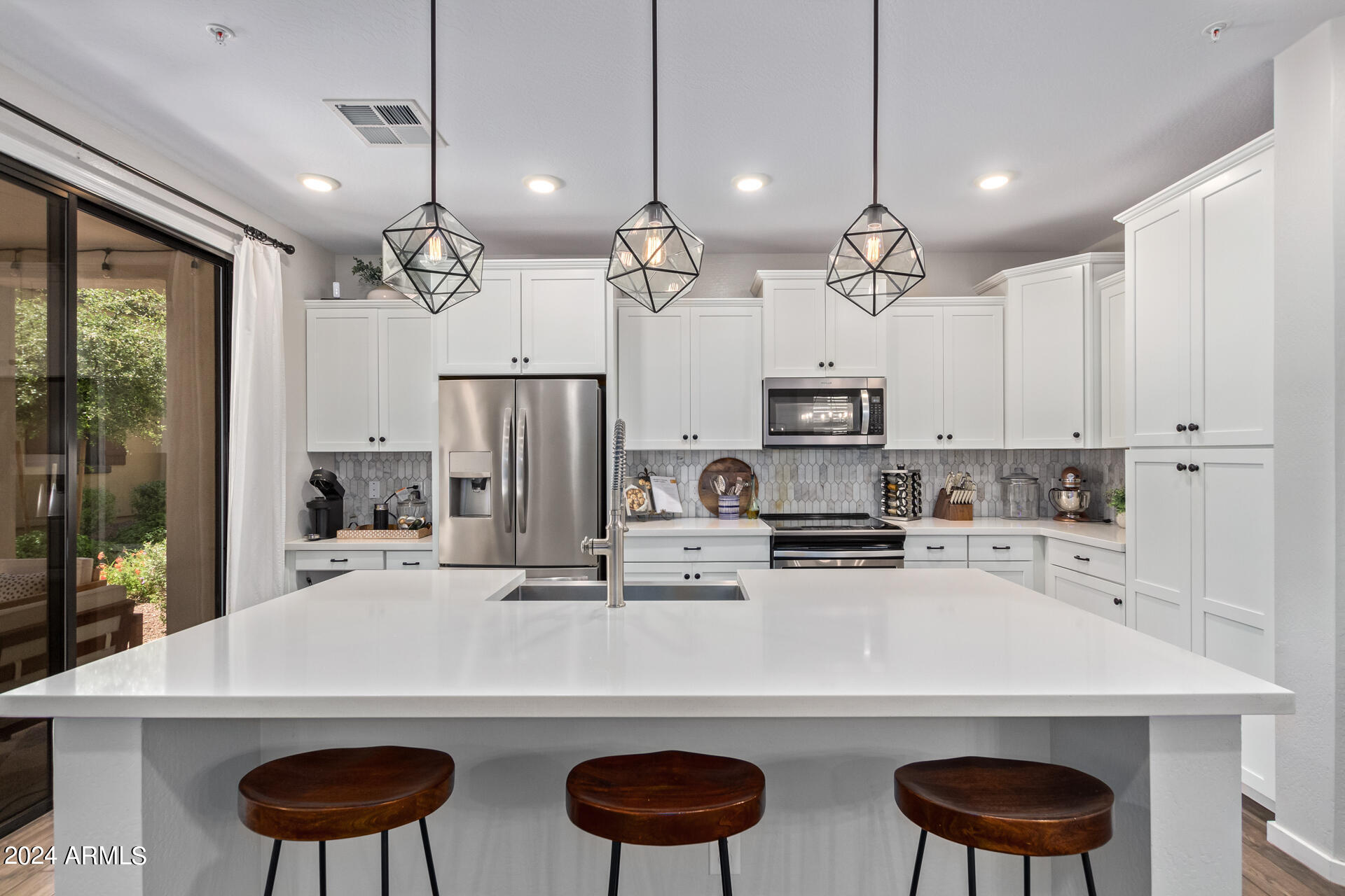 3900 East Baseline Road, Unit 171 Phoenix, AZ 85042 - Photo 5 of 27 Large Island
