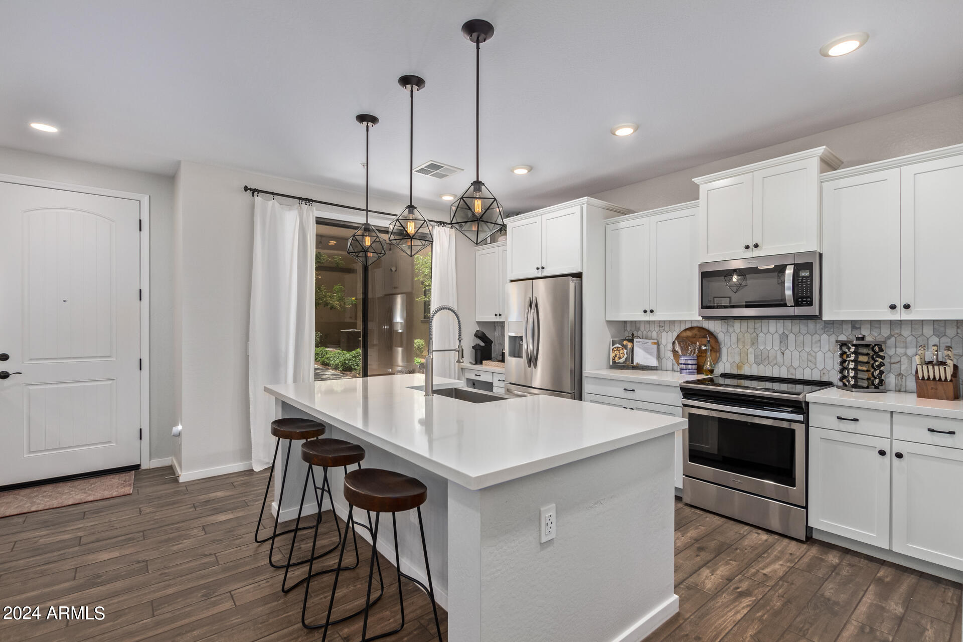 3900 East Baseline Road, Unit 171 Phoenix, AZ 85042 - Photo 6 of 27 Kitchen