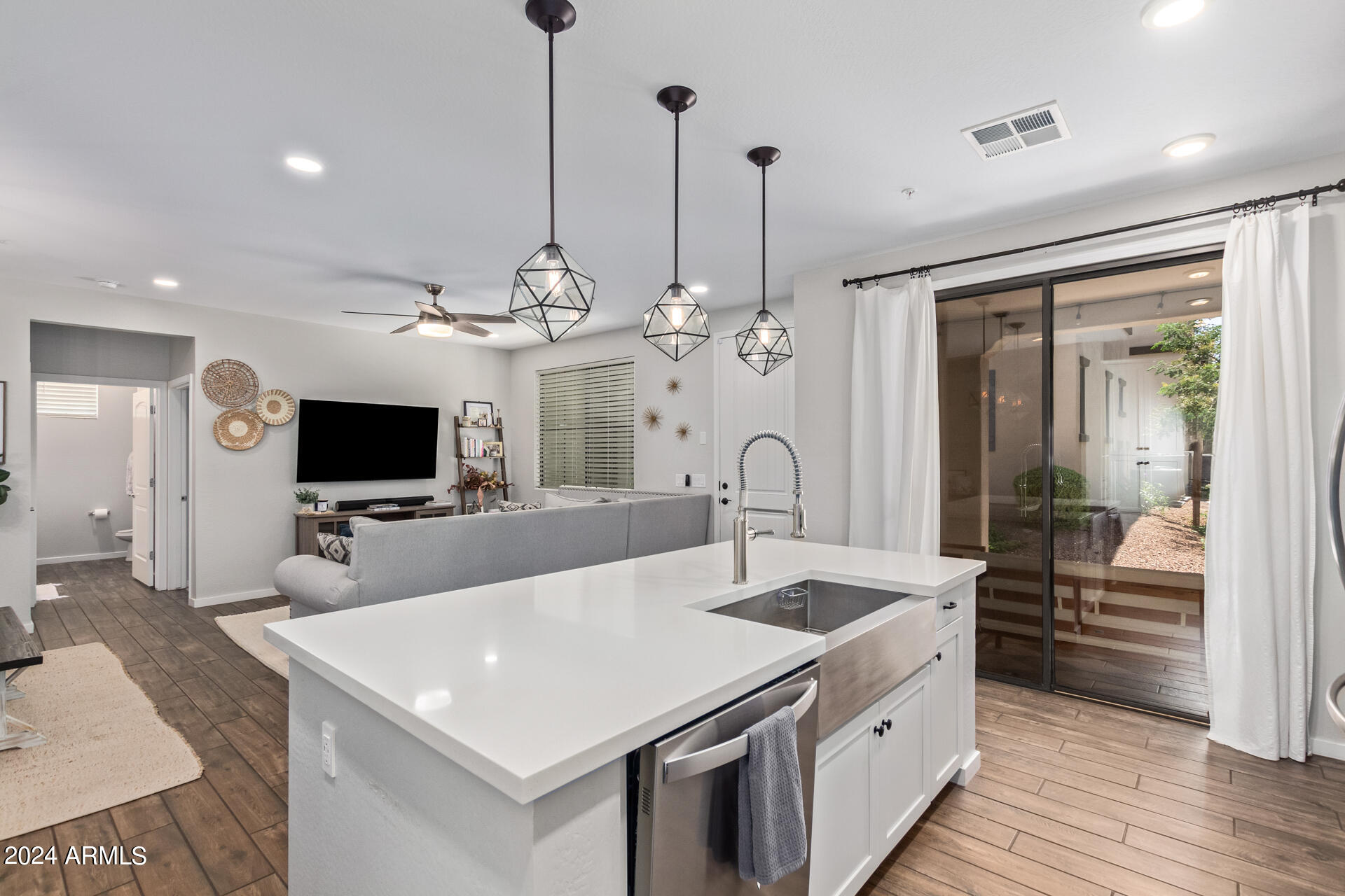 3900 East Baseline Road, Unit 171 Phoenix, AZ 85042 - Photo 8 of 27 Baseline