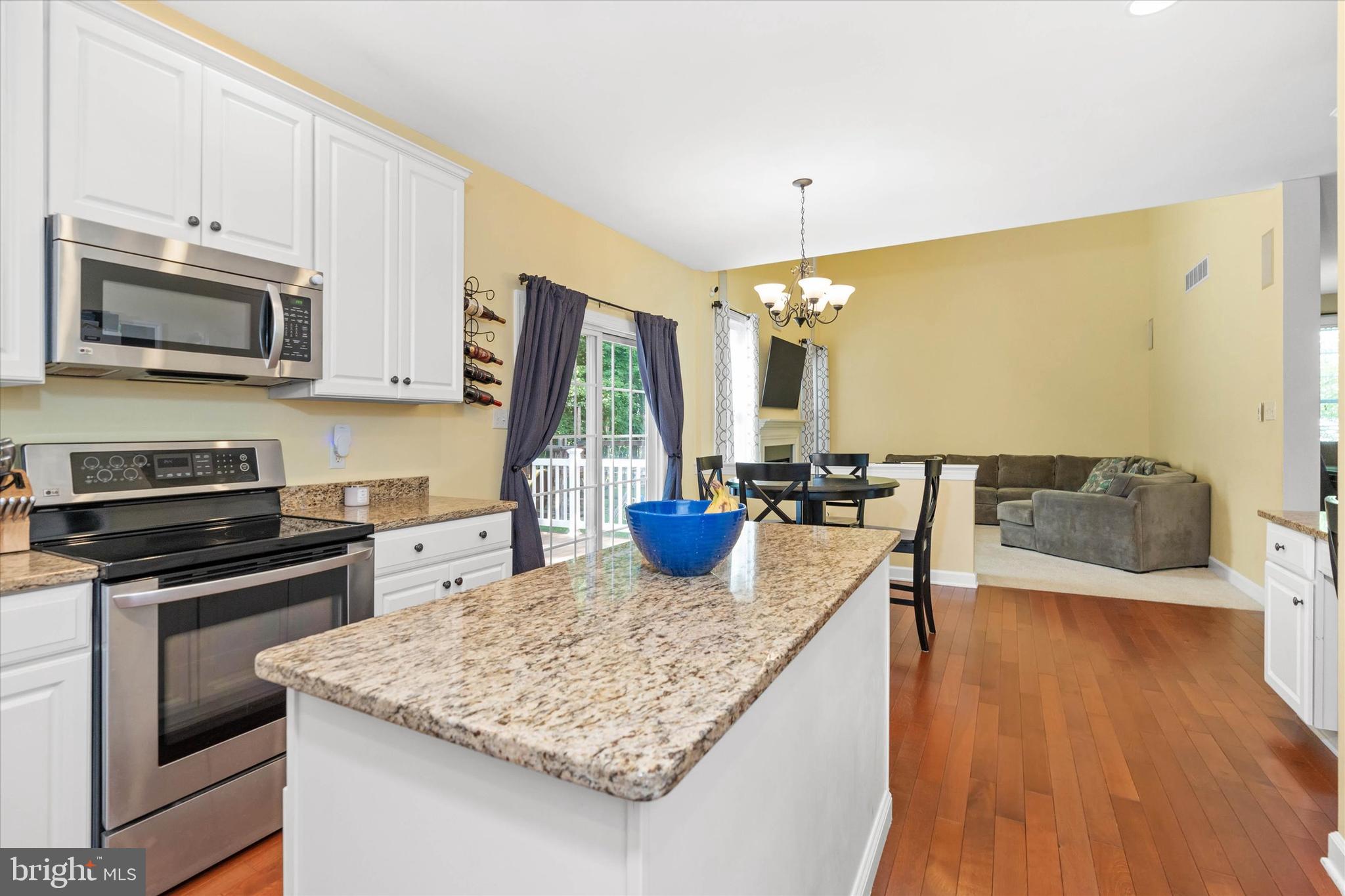 219 Foxglove Loop Bear, DE 19701 - Photo 13 of 41