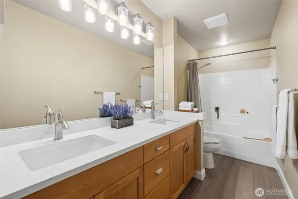 $1,425,000 | 6701 West Crestview Loop Southeast, Snoqualmie, WA 98065