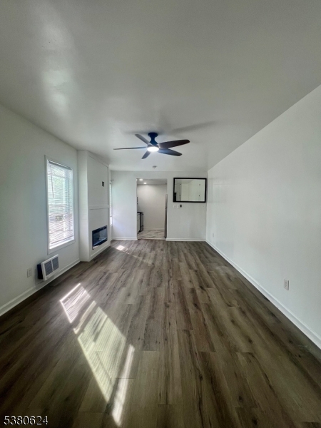 657 Scotland Road, Unit B Orange, NJ 07050 - Photo 3 of 9 Gallery Image 3